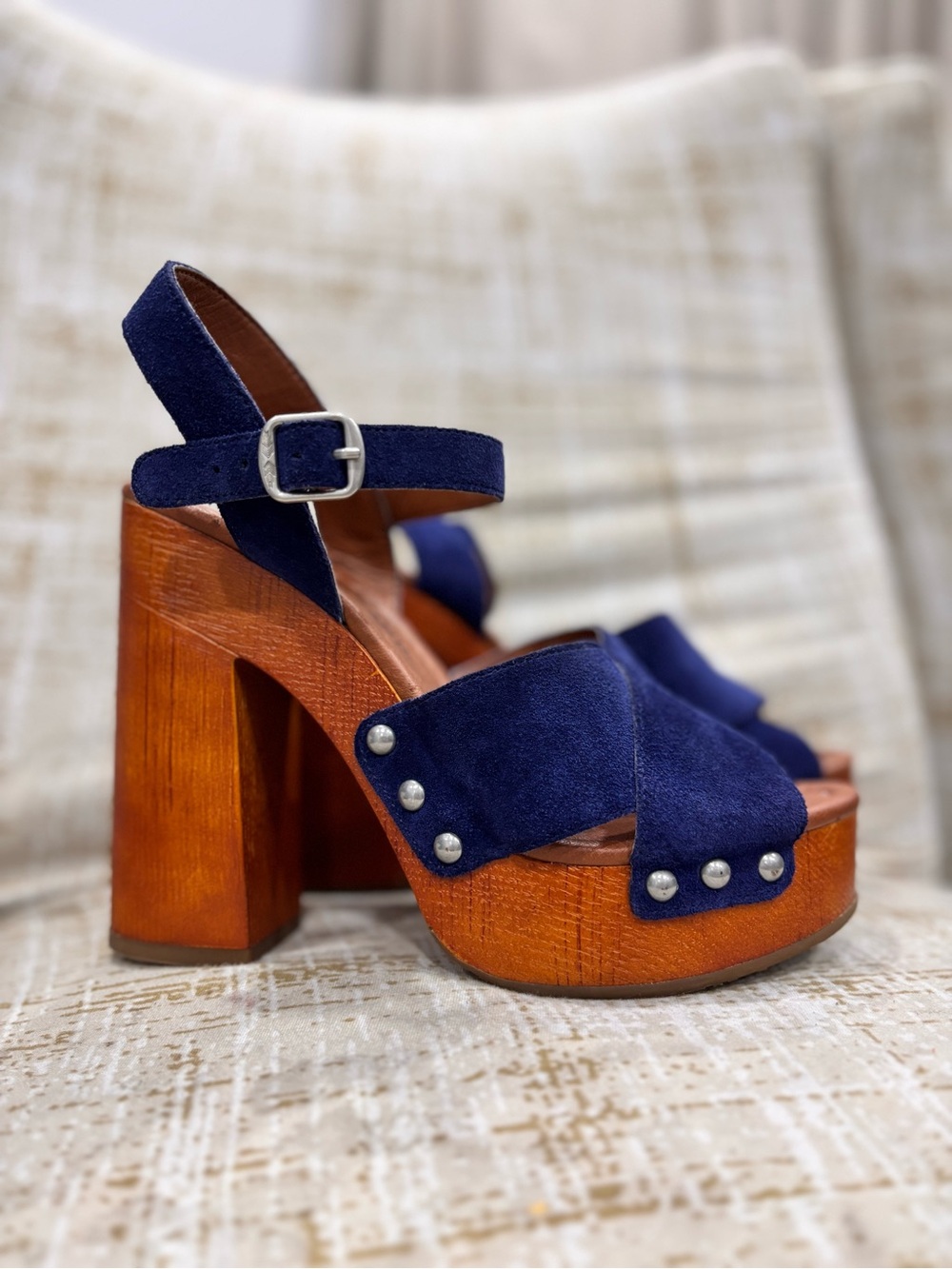 LUCKY BRAND Navy Suede Platform Sandals with Wooden Block Heel 5inch